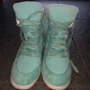 Trendy Teal Wedge Sneakers